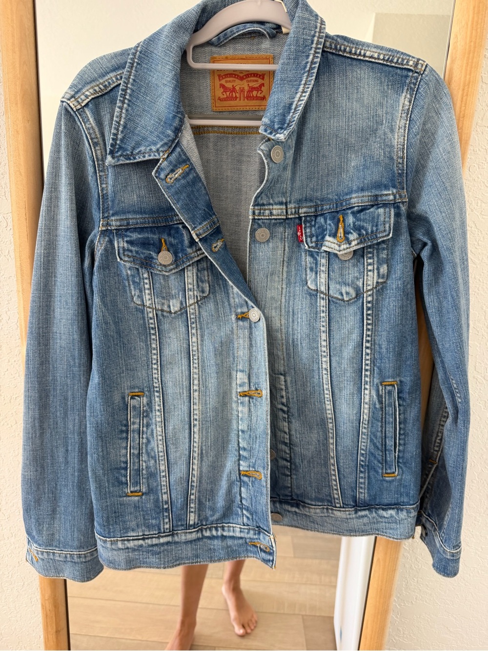 Levi's Women's Light Blue Denim Trucker Jacket